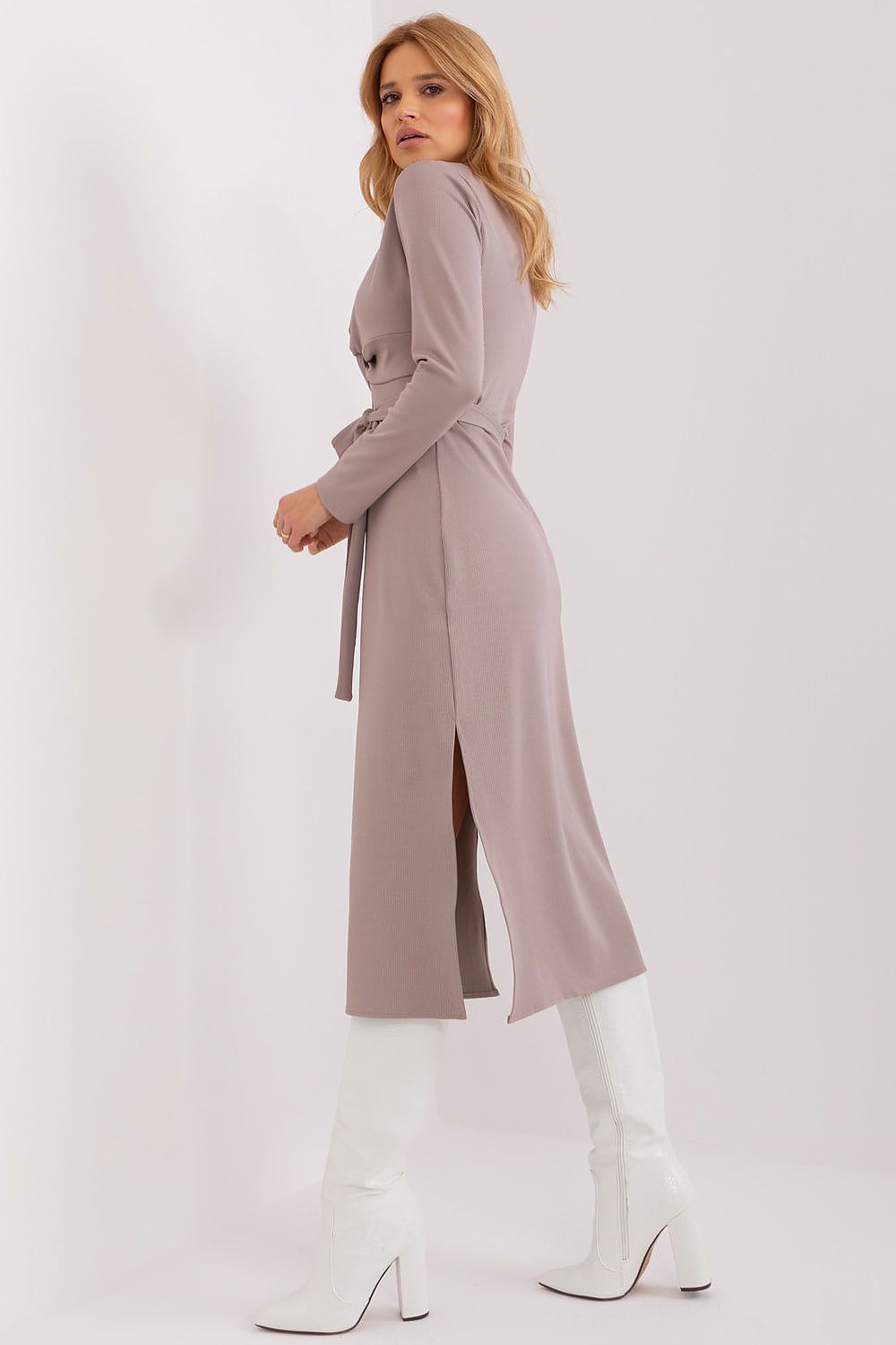 Robe de jour model 191561 Lakerta