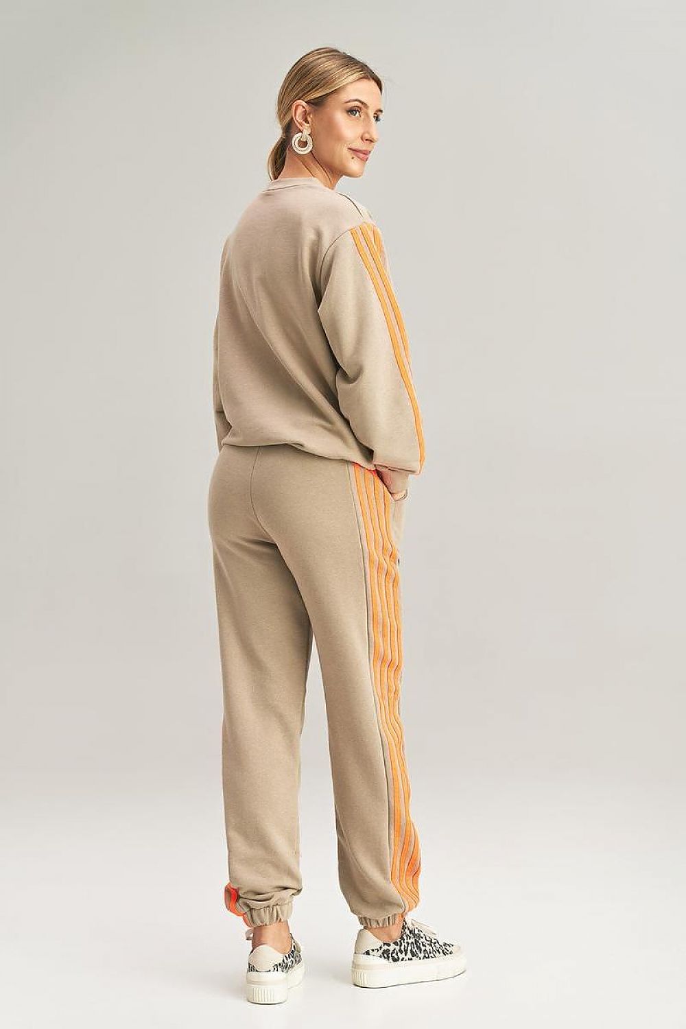 L`ensemble model 197195 Figl