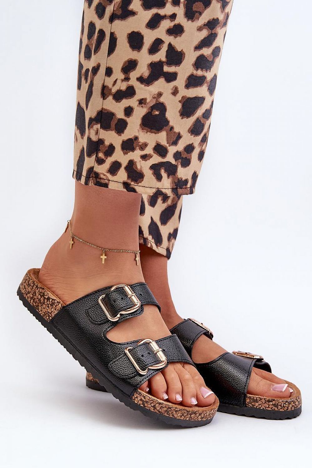 Clacquettes model 198187 Step in style