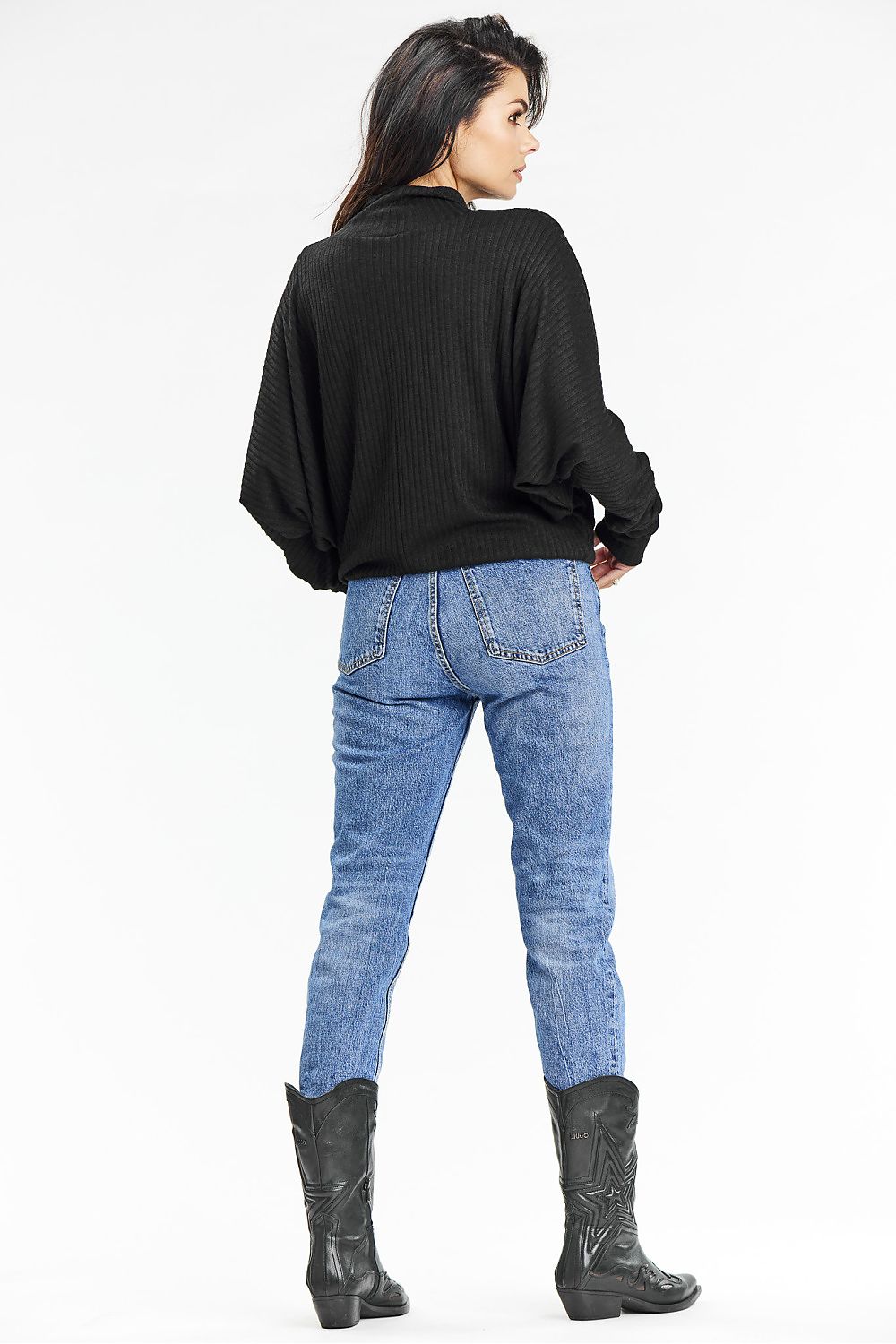 Col roulé model 200579 awama