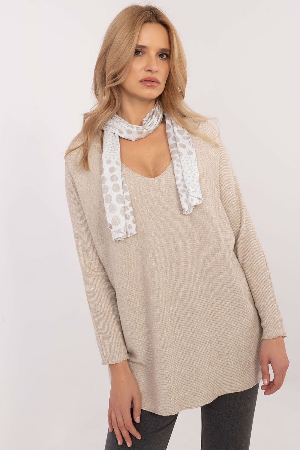 Chandail model 203743 Italy Moda