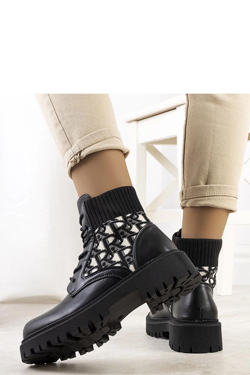 Bottes model 205893 Solea