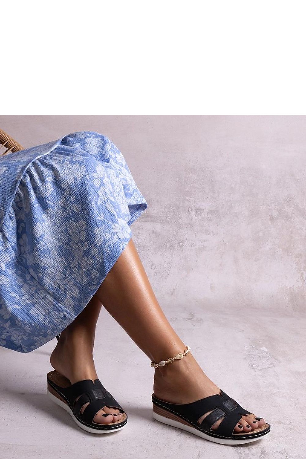 Clacquettes model 206453 Solea