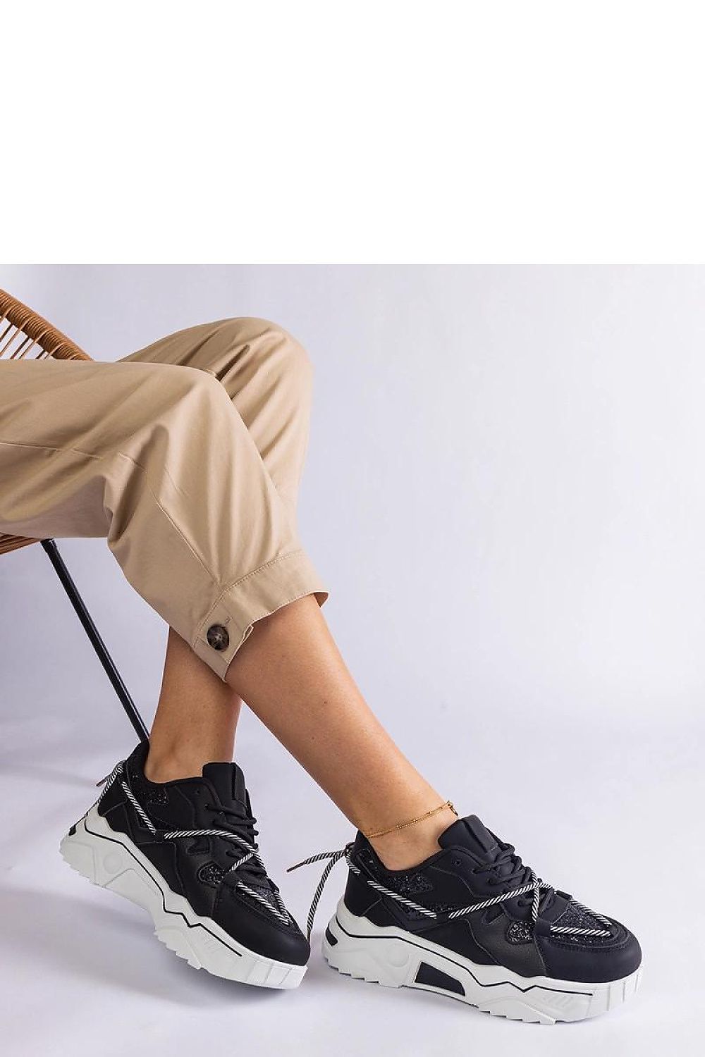 Baskets model 207123 Solea