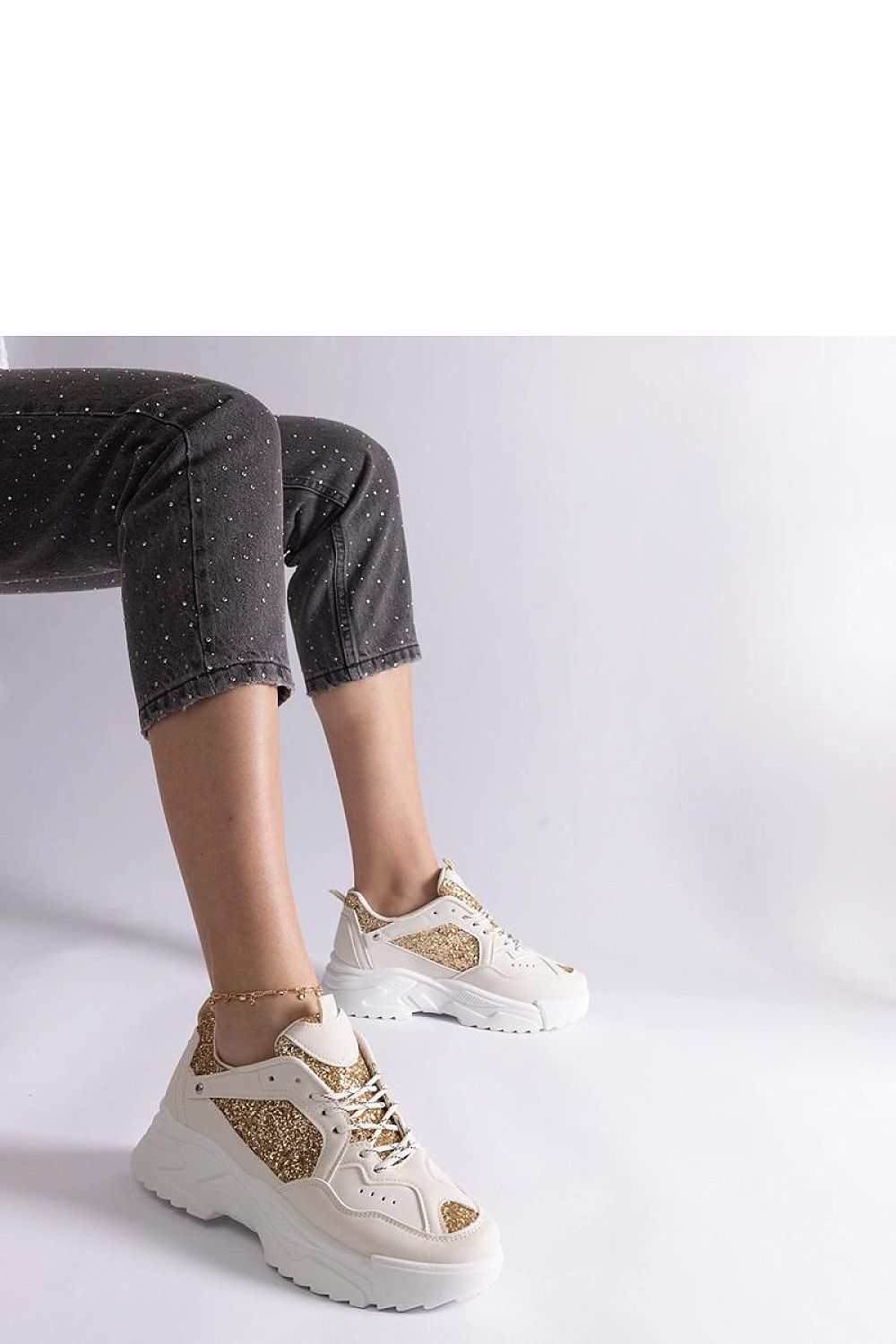 Baskets model 207176 Solea