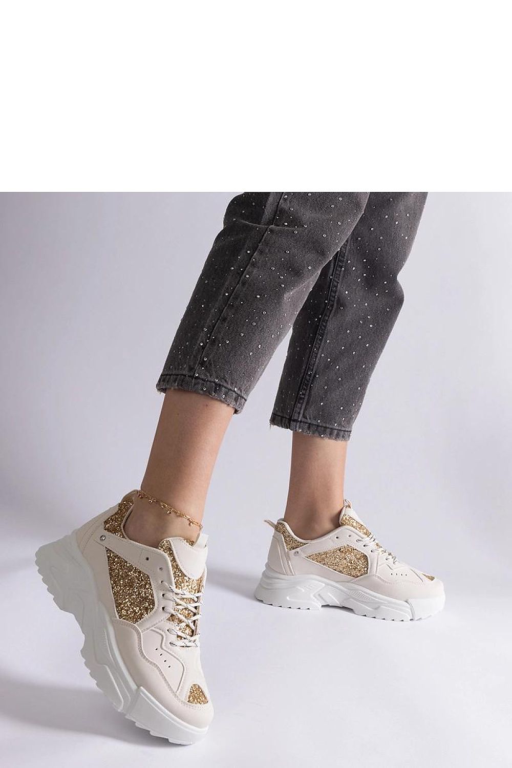 Baskets model 207176 Solea