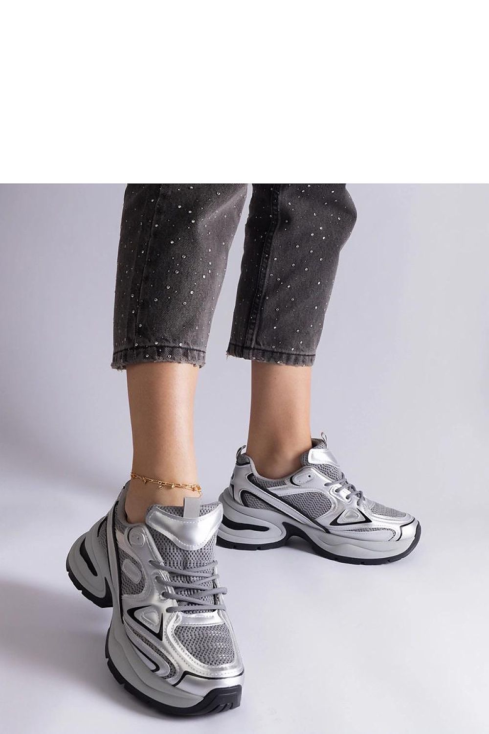 Baskets model 207179 Solea