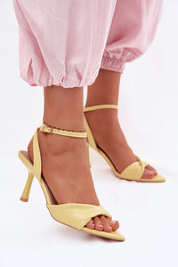 Sandales à talons Step in style