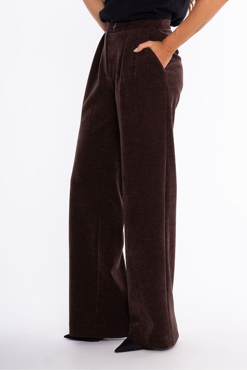Pantalon en velours côtelé model 232848 Moe