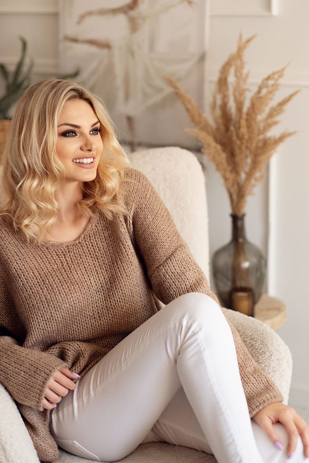 Chandail model 163198 PeeKaBoo