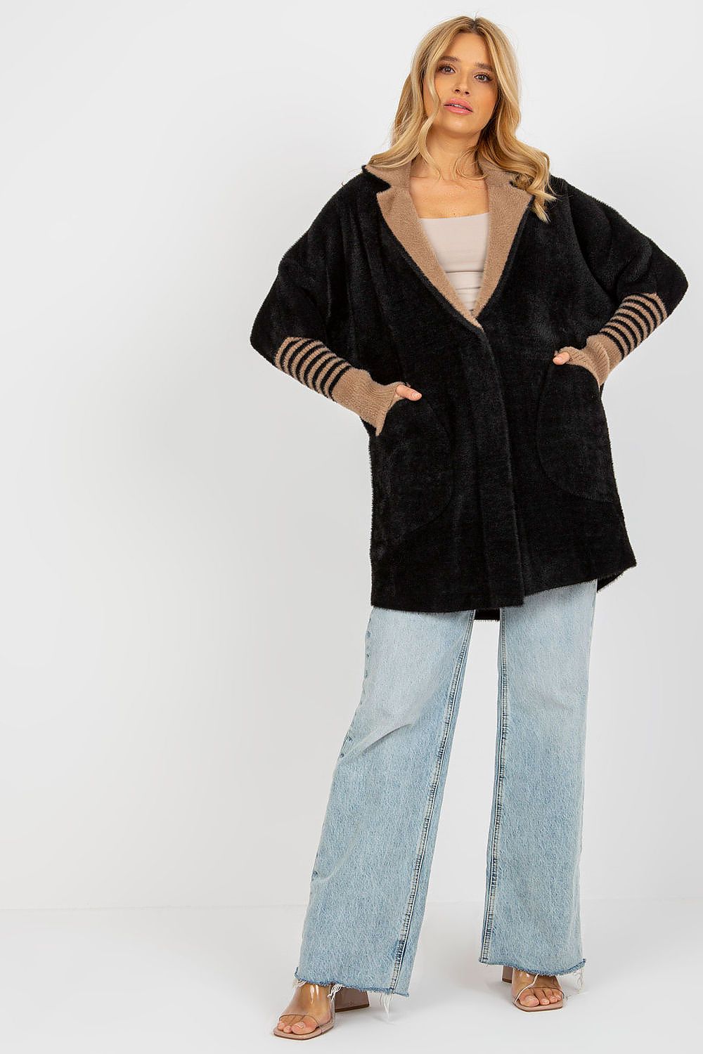 Manteau model 175957 MBM