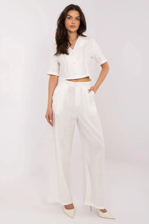Ensemble chic pour femme en lin et viscose, style épuré, coupe moderne, occasion estivale