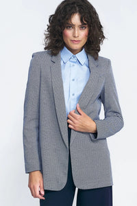 blazer femme chevrons bleu marine blanc col tailleur épaules structurées coupe droite longueur hanches manches longues tissu texturé mélange tissé