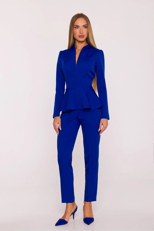 combinaison élégante femme tissu lisse mate coupe cintrée silhouette galbée décolleté réglable fermeture éclair manches longues taille marquée basque sculptante