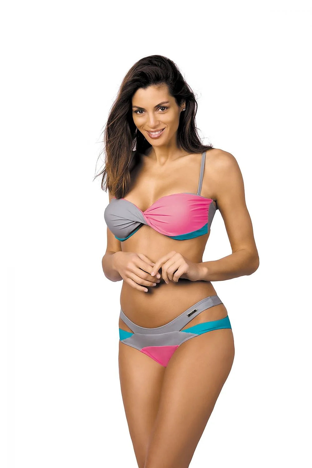 Bikini élastique moderne élégant et sportif bretelles fines croisé plage femme tendance été vacances
