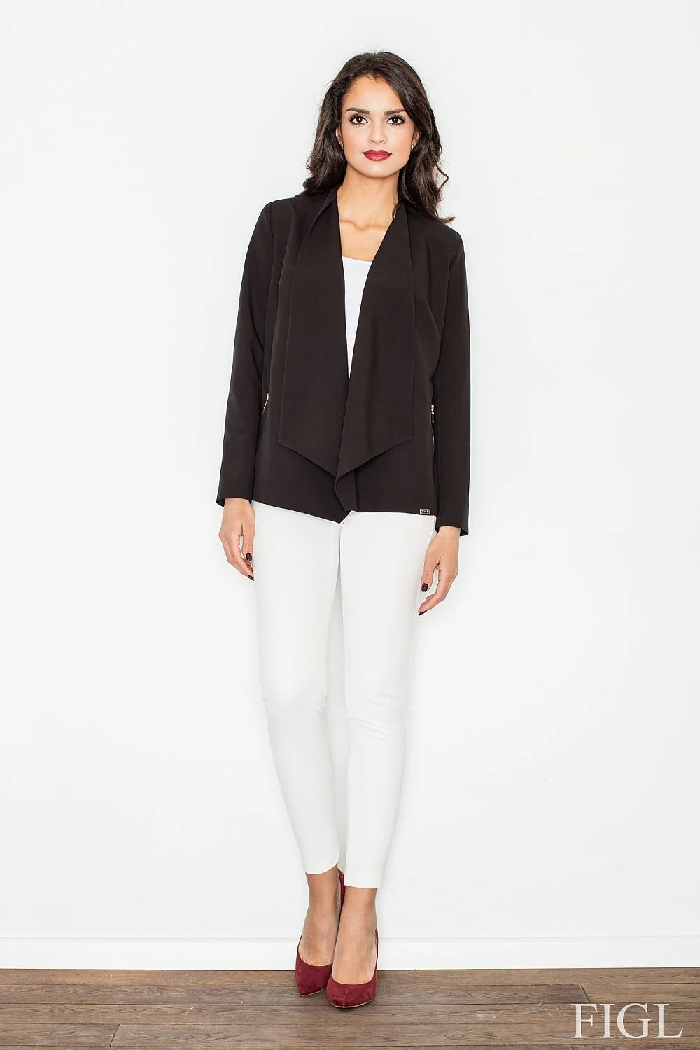 Blazer femme en laine style cape moderne pour un look chic et confortable quotidien