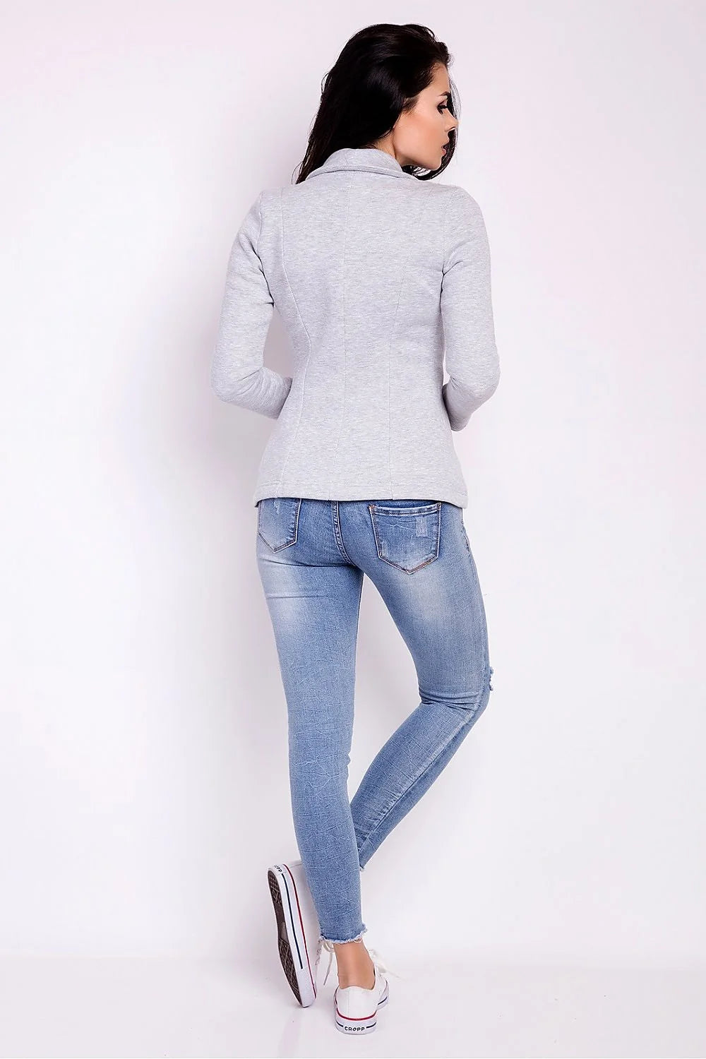 Blazer femme en tissu moderne et décontracté gris pour style urbain et élégant quotidien