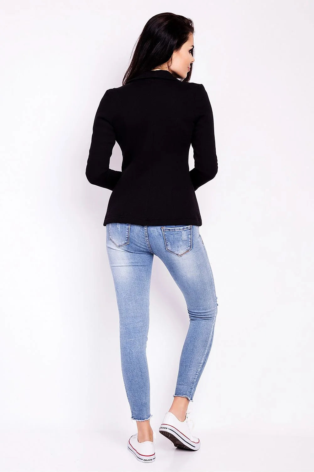 Blazer femme en tissu moderne et décontracté gris pour style urbain et élégant quotidien