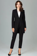 Blazer femme en tissu noir élégant et ajusté parfait pour un look professionnel chic