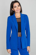 Blazer femme Figl tissu bleu élégant ajusté pour tenue professionnelle chic et moderne en ville