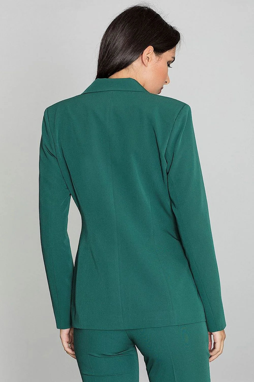 Blazer femme Figl tissu bleu élégant ajusté pour tenue professionnelle chic et moderne en ville
