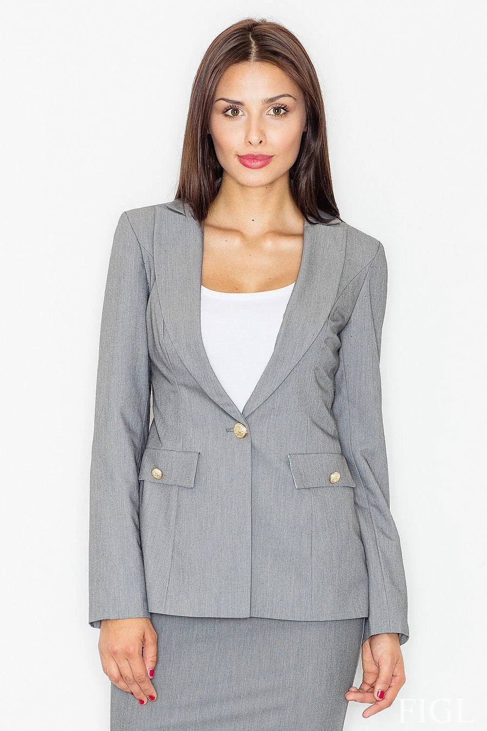 Blazer femme gris en tissu élégant, coupe ajustée, parfait pour un style professionnel chic