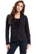 Blazer noir femme cintré en tissu synthétique chic et élégant pour tenues professionnelles modernes