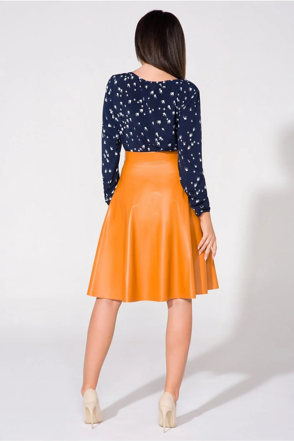 Blouse en tissu léger à manches longues, motifs géométriques modernes, style coloré, élégance quotidienne garantie