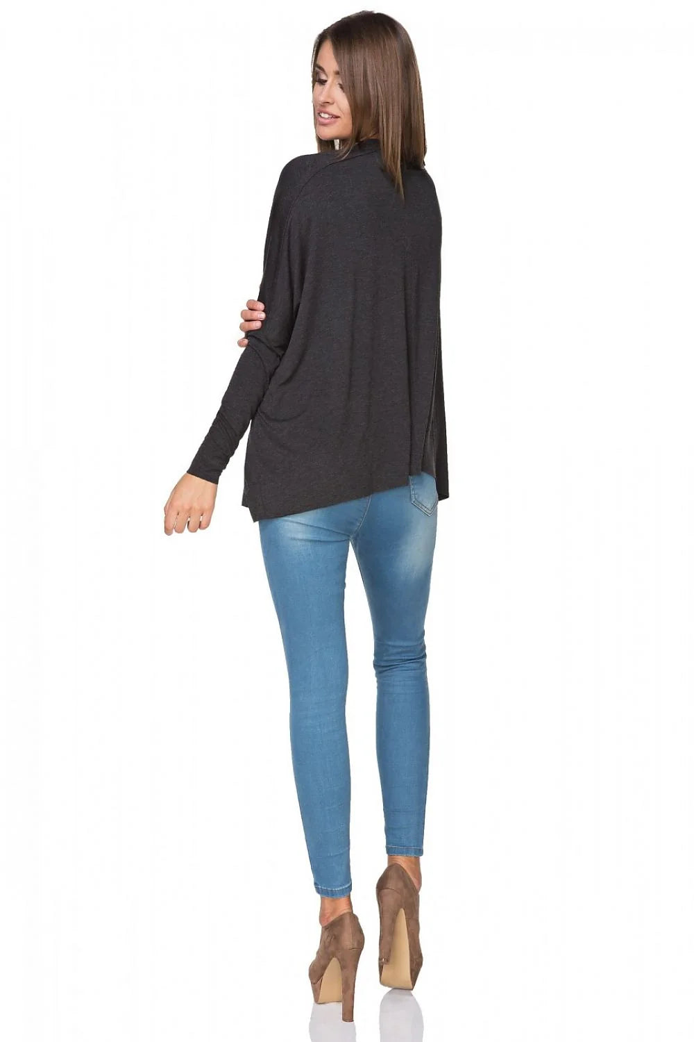 Cardigan en tricot viscose doux, style épuré, élégance et confort pour femmes modernes recherchant sophistication