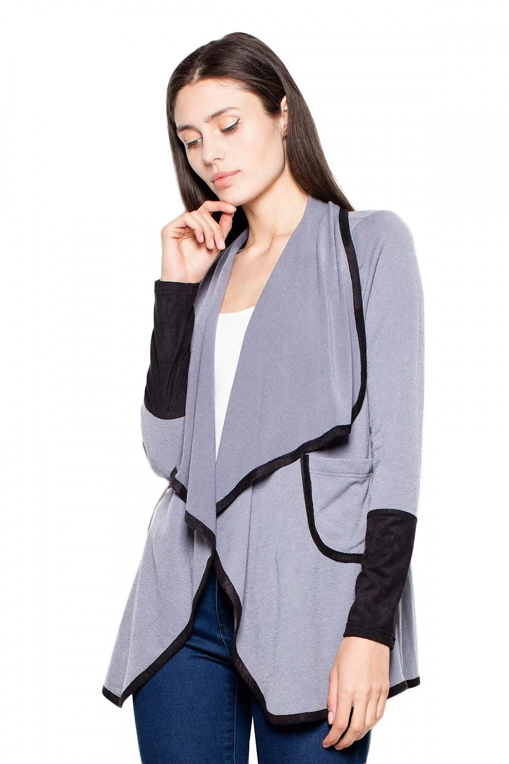 Cardigan Venaton laine mérinos chic élégant pour femmes recherchant confort style intemporel garde-robe essentielle
