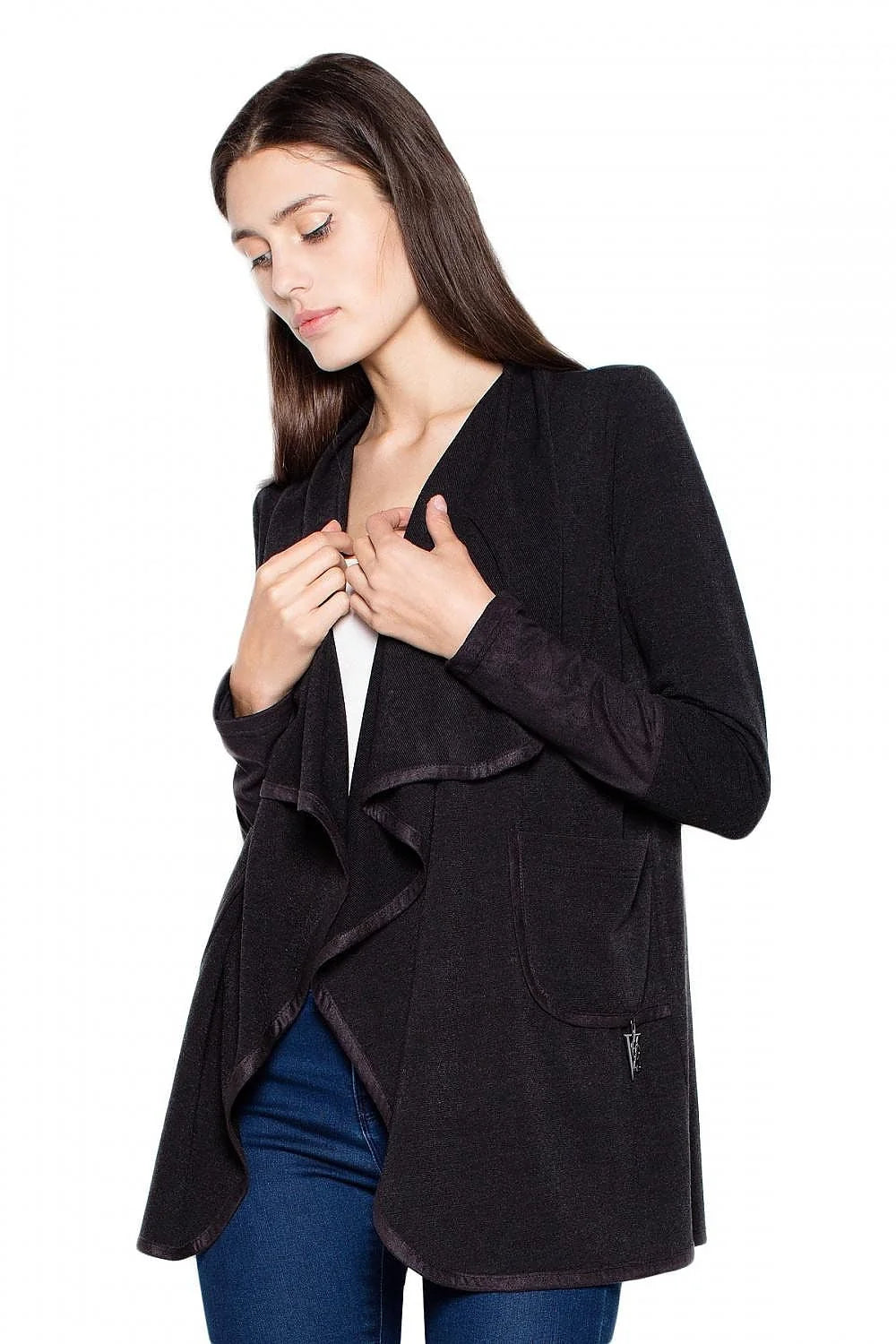 Cardigan Venaton laine mérinos chic élégant pour femmes recherchant confort style intemporel garde-robe essentielle
