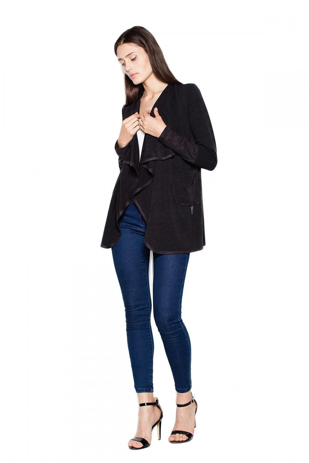 Cardigan Venaton laine mérinos chic élégant pour femmes recherchant confort style intemporel garde-robe essentielle