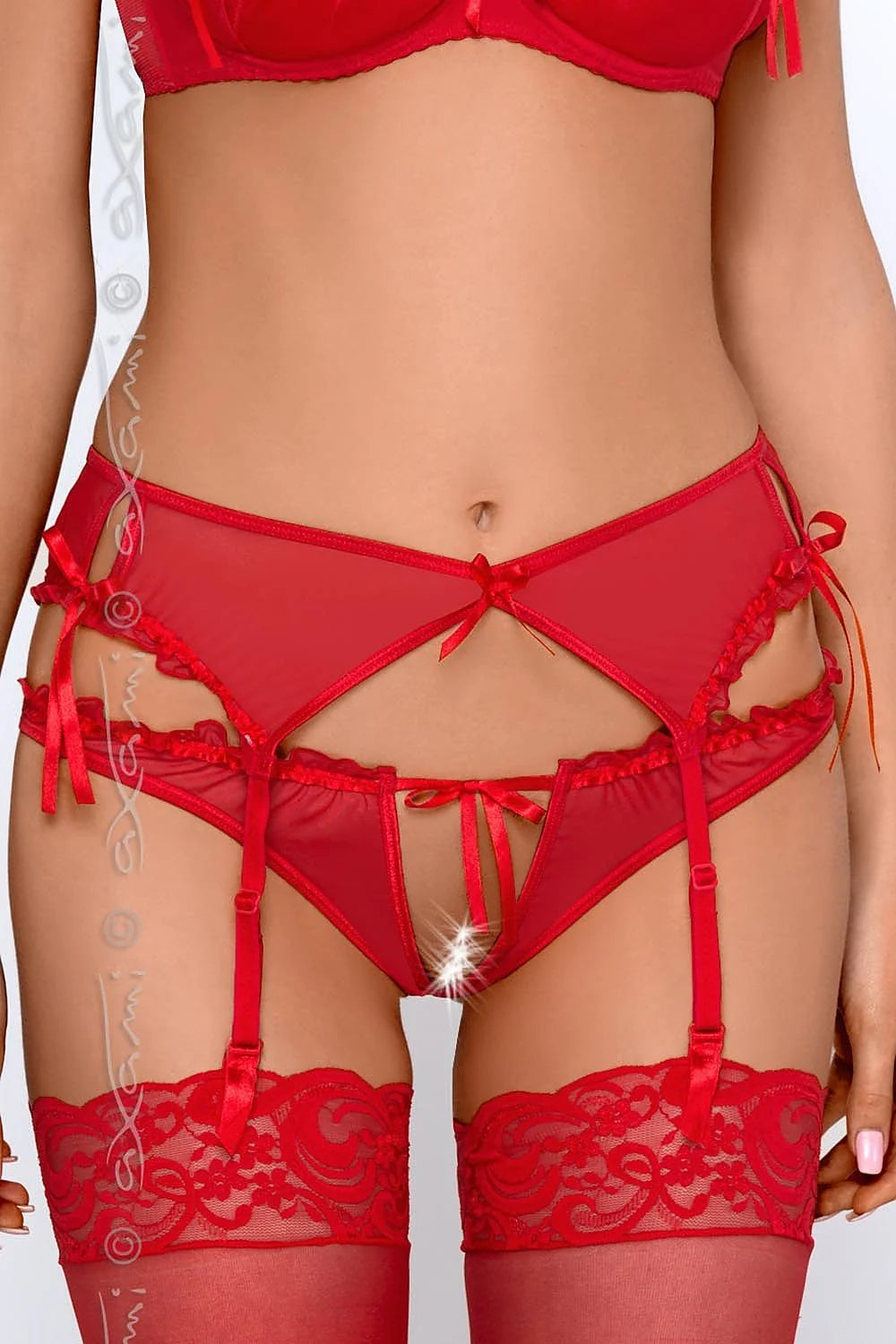 Ceinture lingerie tulle délicate Axami glamour silhouette raffinée volants satin séduisante élégante pour femmes