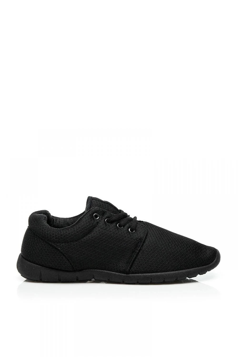 Chaussures sportives en maille noire élégantes et décontractées pour activités quotidiennes et sorties entre amis