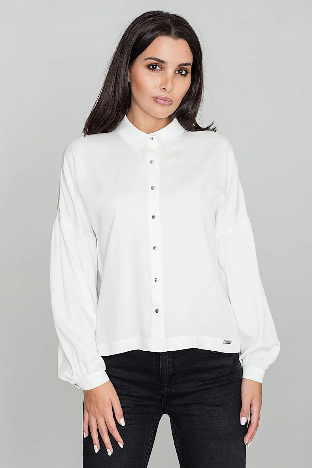 Chemise blanche coton élégante manches longues coupe ample boutons argentés style classique intemporel femmes