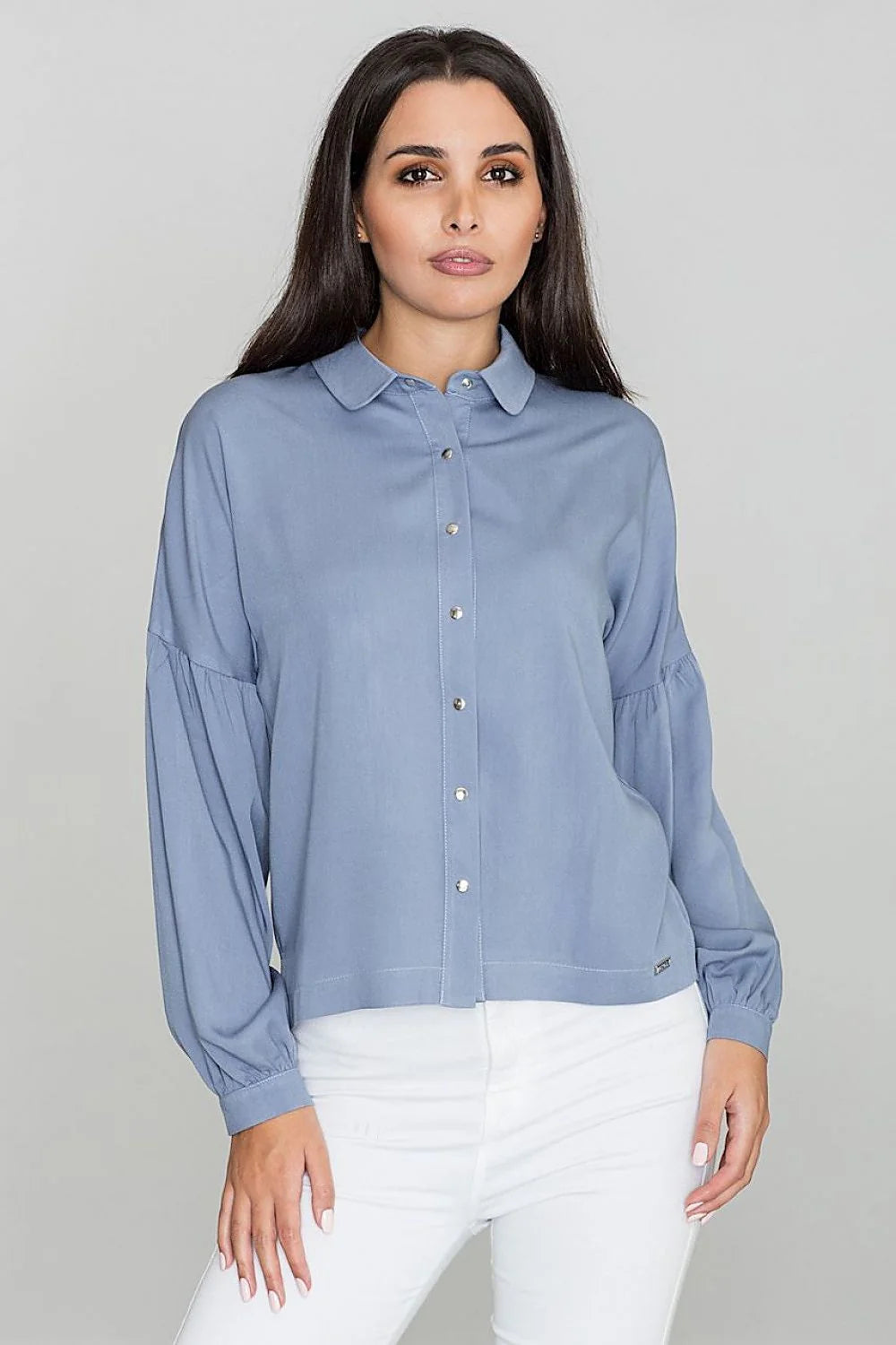Chemise blanche coton élégante manches longues coupe ample boutons argentés style classique intemporel femmes