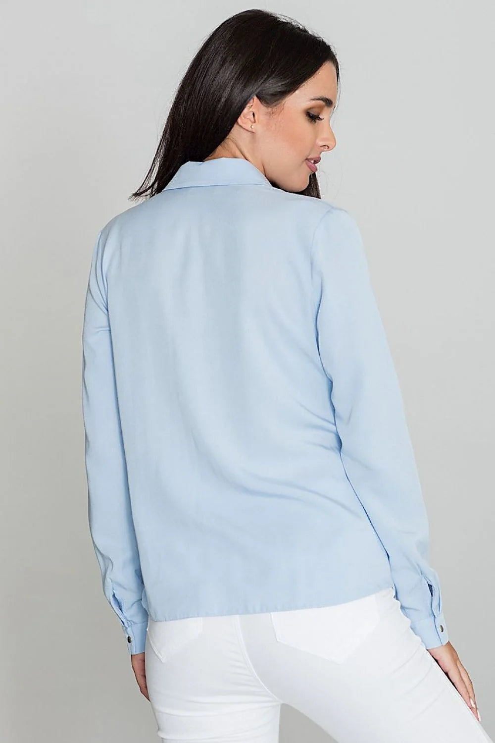 Chemise blanche en viscose style classique élégante ajustée manches longues pour femme moderne et chic