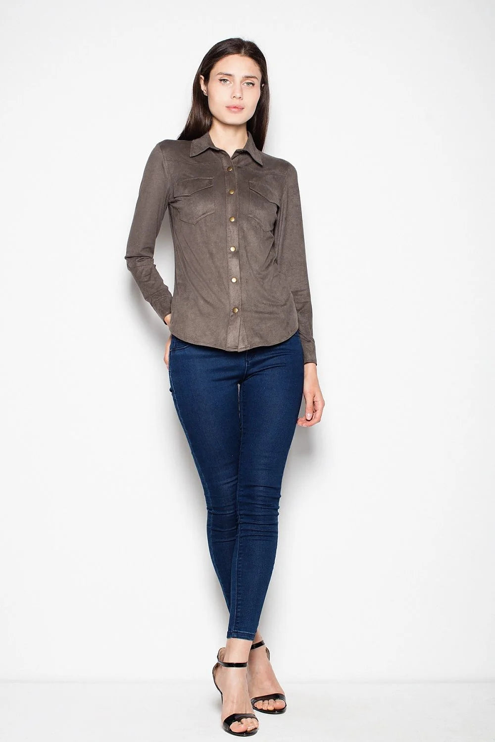chemise femme suédine orange brique manches longues cintrée col classique boutons métalliques dorés poches rabat texture daim casual chic polyvalente