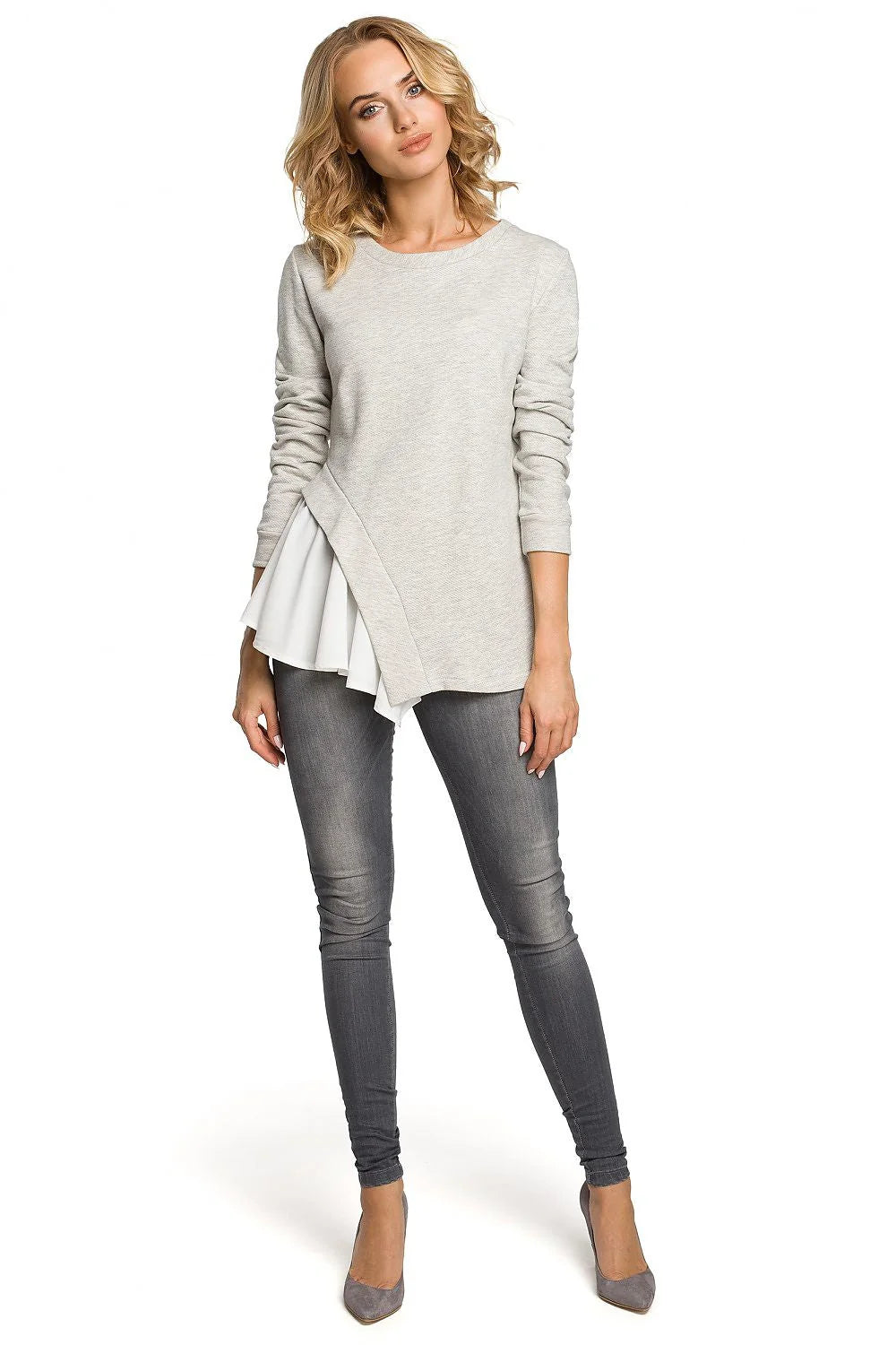 Chemisier en coton gris clair moderne confortable avec volant asymétrique pour mode femme casual chic