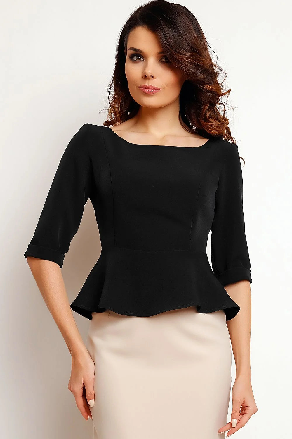 Chemisier en satin élégant et polyvalent avec manches longues pour femmes modernes et occasions spéciales