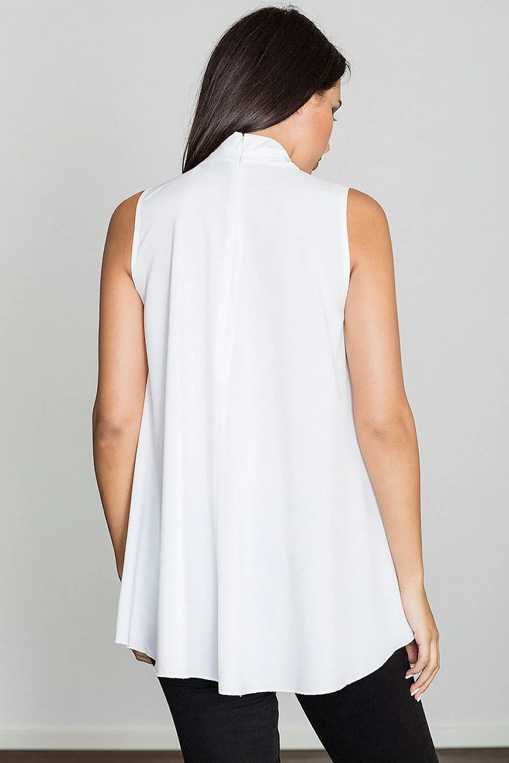 Chemisier en satin évasé élégant et moderne pour soirées chics et tenues quotidiennes féminines