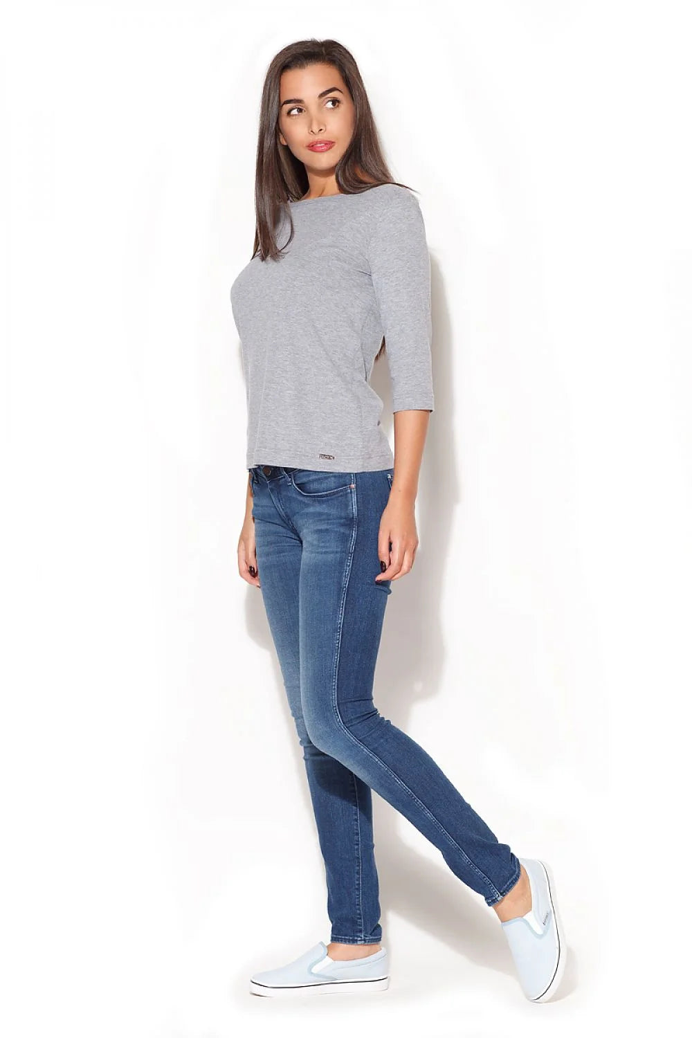 Chemisier en soie Katrus style moderne élégant pour femmes recherchant sophistication et originalité occasions variées