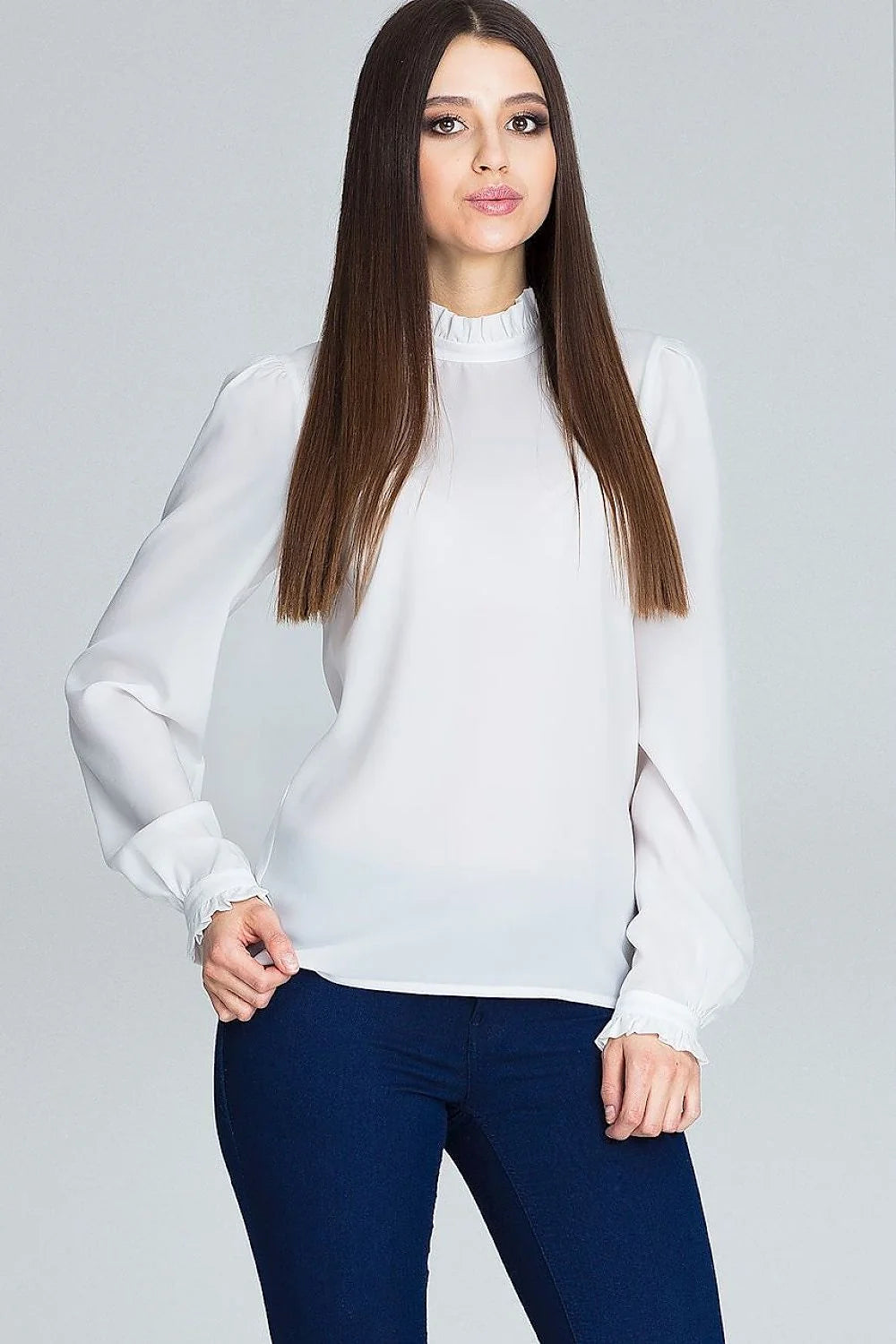 Chemisier en soie moderne manches longues plissées pour femme élégante au style distinctif et chic