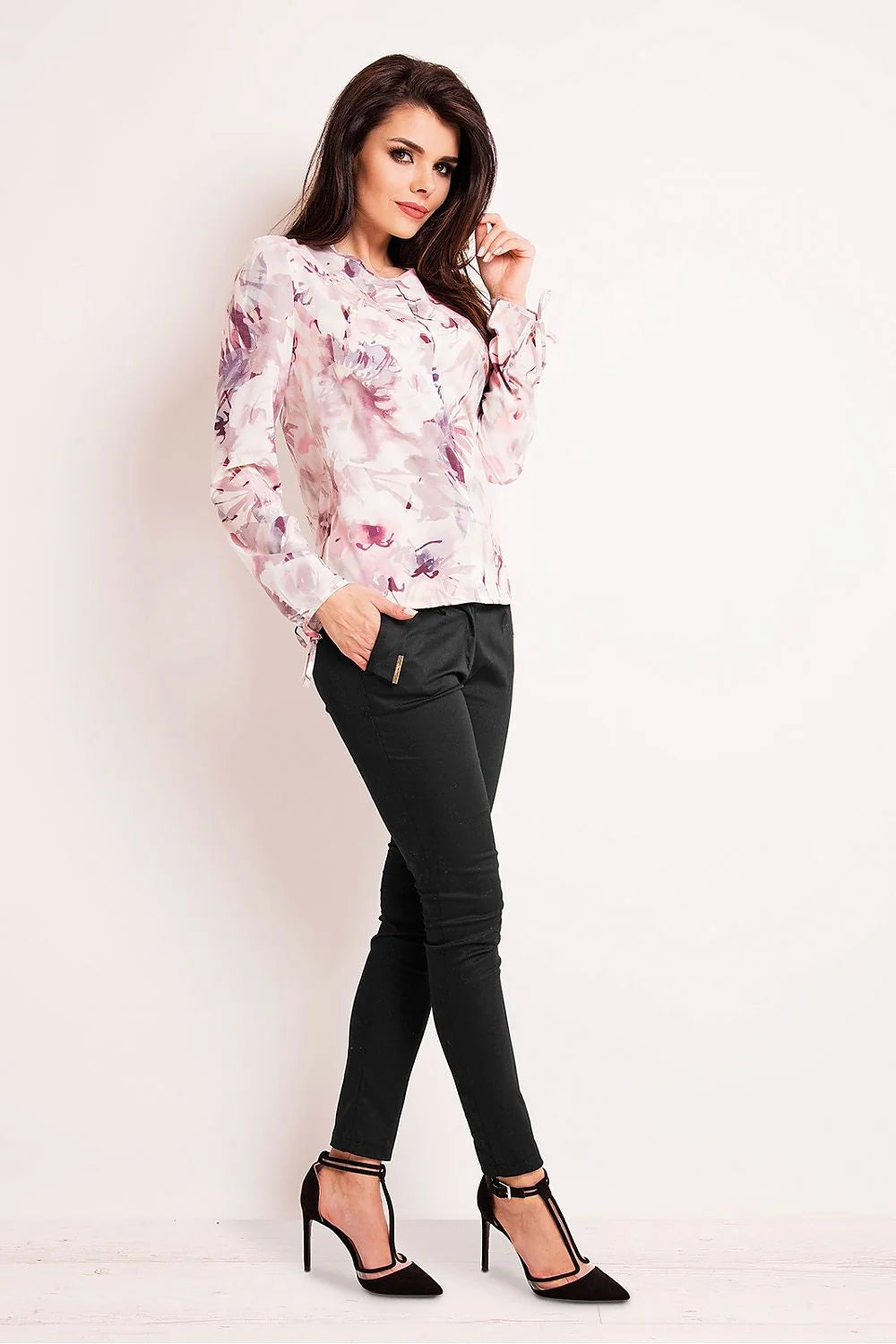Chemisier en tissu floral foncé manches longues élégance confort quotidien style chic féminin tendance