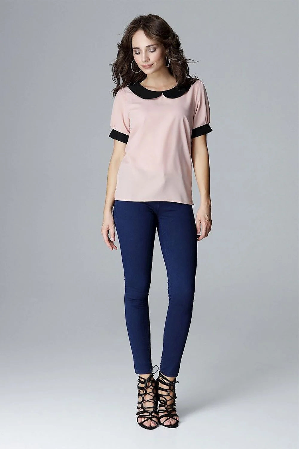 Chemisier féminin élégant en polyester rose pâle avec col claudine manches courtes style chic casual