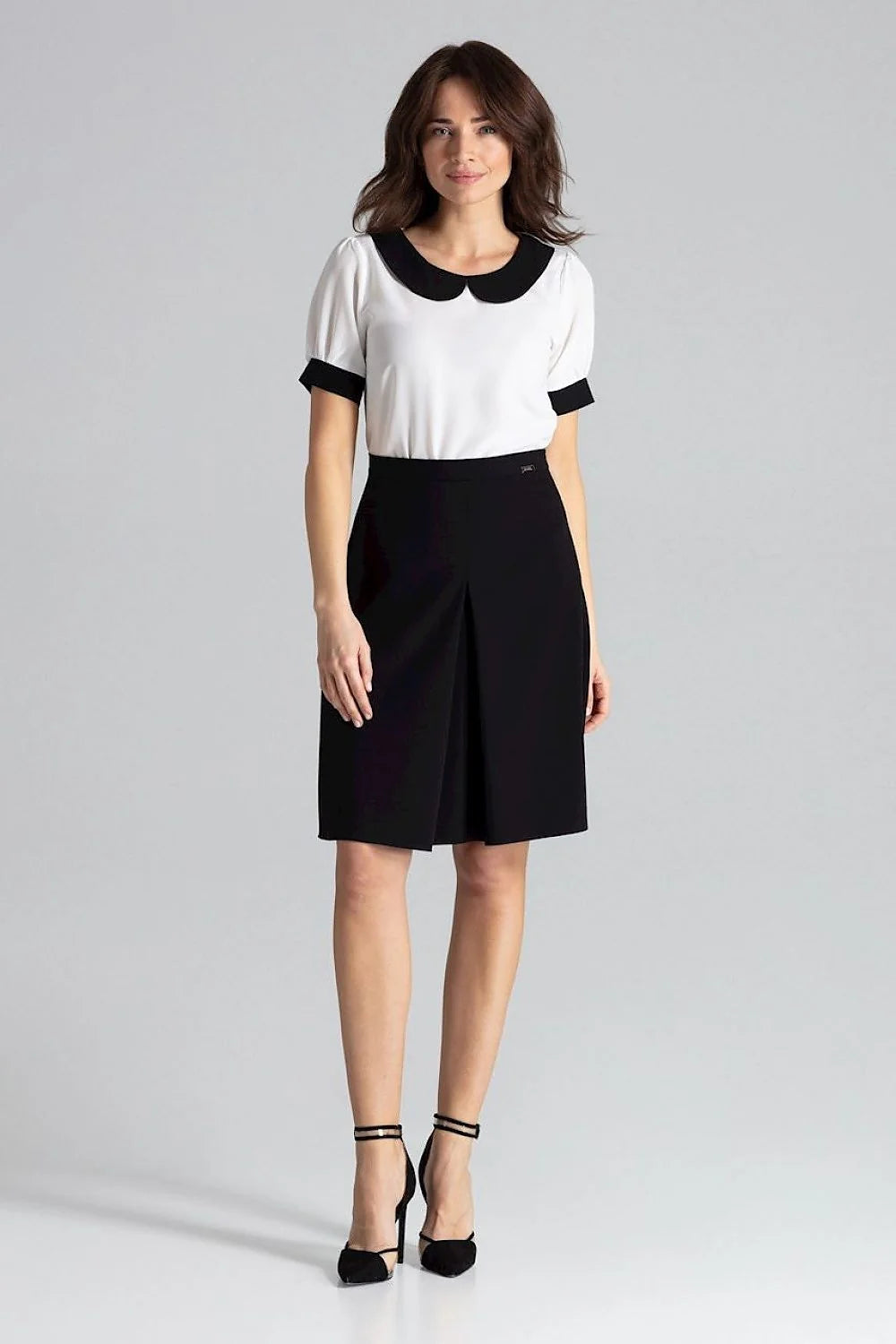 Chemisier féminin élégant en polyester rose pâle avec col claudine manches courtes style chic casual