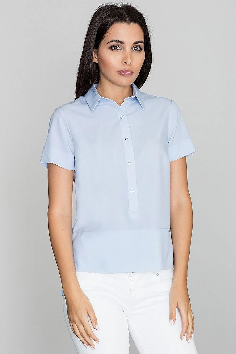 Chemisier femme coton bleu clair classique ajusté boutons devant élégant pour bureau et sorties