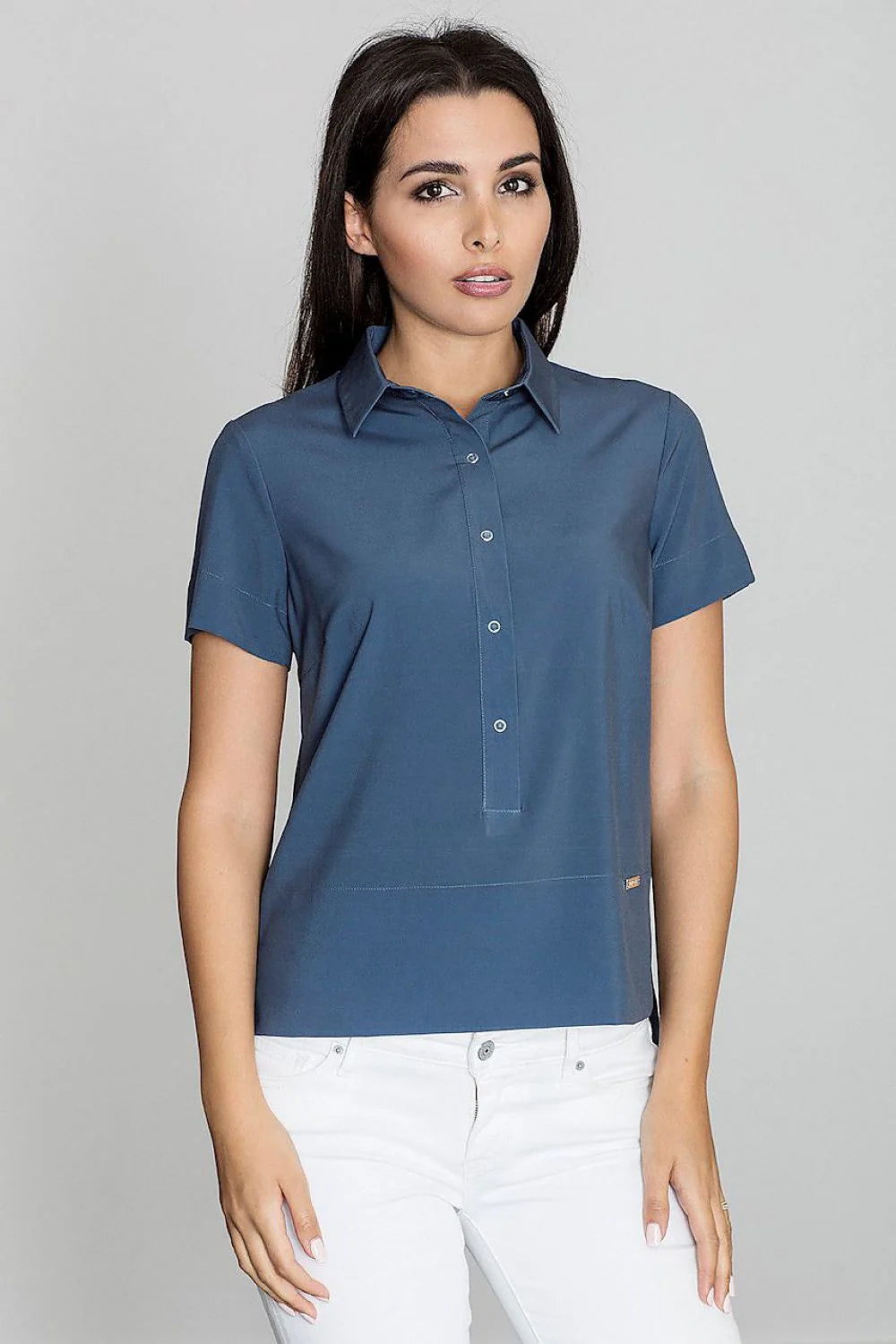Chemisier femme coton bleu clair classique ajusté boutons devant élégant pour bureau et sorties