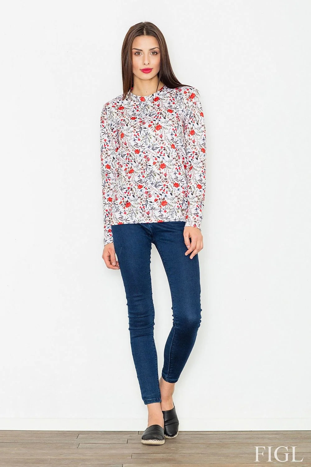 chemisier floral mancheslongues polyester léger doux coupeajustée colrond coupedroite ourlée impriméallover rouge corail feuillage bleuvert blanc printanier féminin élégant casual