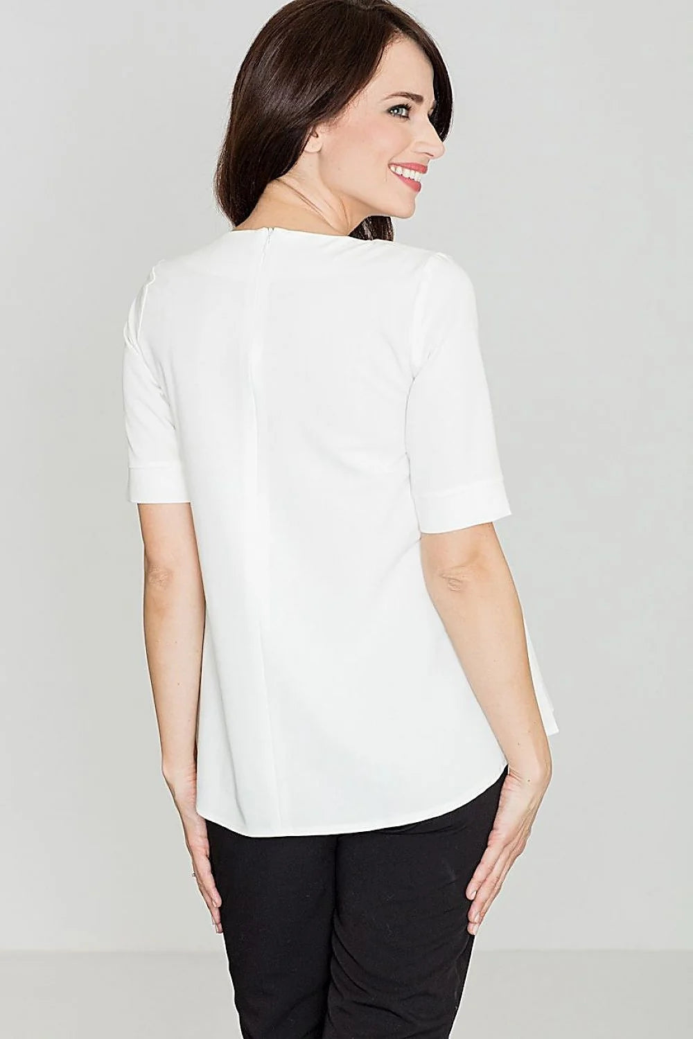 Chemisier fluide élégant rose pâle manches courtes ample décontracté mode féminine tenue sophistiquée femme